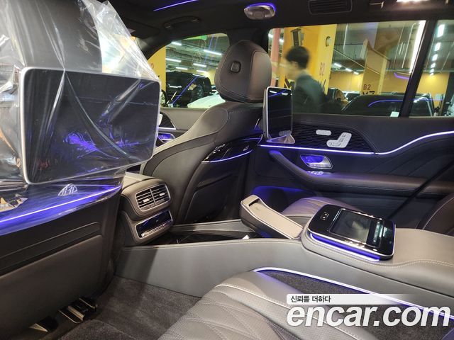 Mercedes-Benz GLS-Class (X167) Maybach GLS600 4MATIC 2024 — фото 19