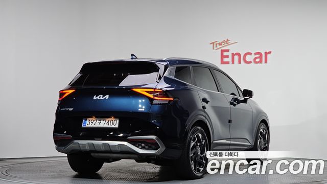 Kia Sportage (V) Gasoline 1.6 Turbo 4WD Signature 2023 — фото 2