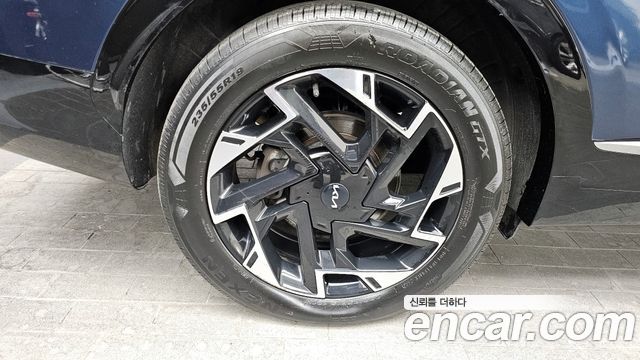Kia Sportage (V) Gasoline 1.6 Turbo 4WD Signature 2023 — фото 5