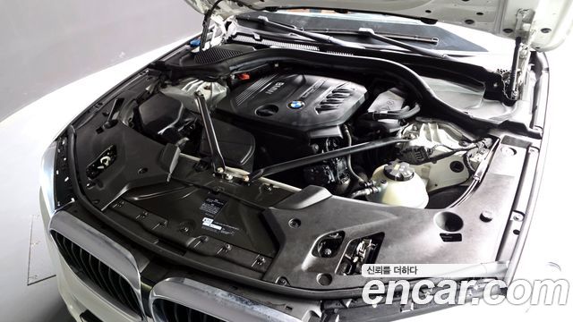 BMW 5 Series (G30) 520d M Sport Special Edition 2018 — фото 6
