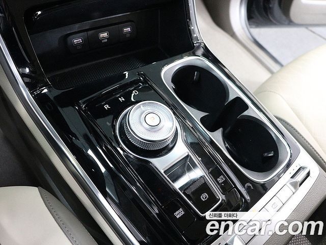 Kia Carnival (IV) Gasoline 9-Seater Noblesse 2023 — фото 9