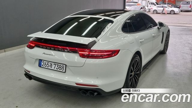 Porsche Panamera (971) 3.0 AWD 2018 — фото 2