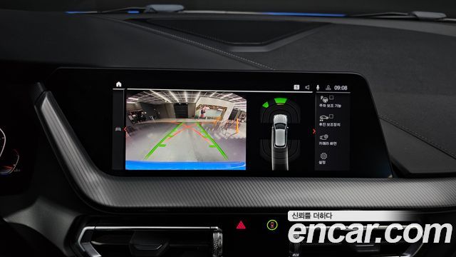 BMW 1 Series (F40) 120i M Sports 2022 — фото 16