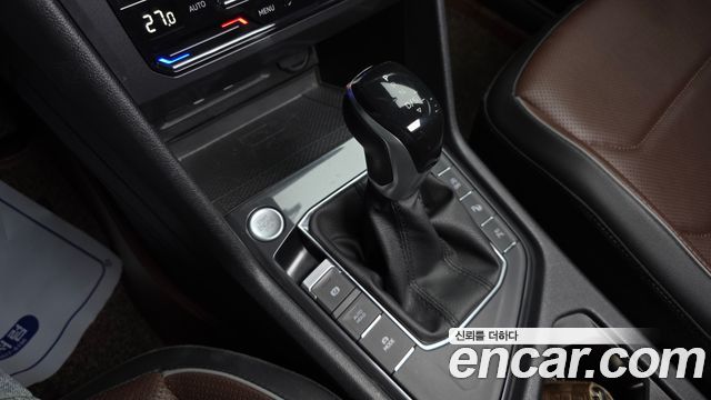 Volkswagen Tiguan Allspace 2.0 TSI Prestige 2022 — фото 9