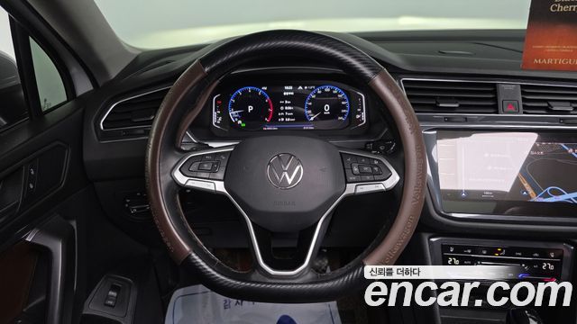 Volkswagen Tiguan Allspace 2.0 TSI Prestige 2022 — фото 13