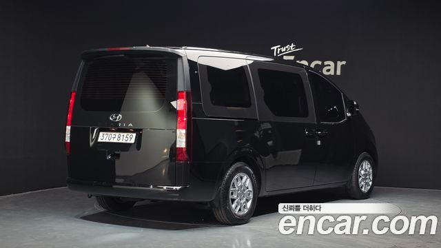 Hyundai Staria Tourer 9-Seater Modern 2022 — фото 2