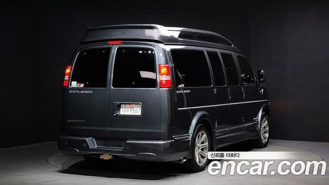Chevrolet Express Van 6.0 2017 — фото 2