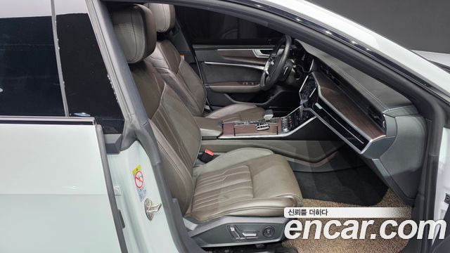 Audi A7 (4K) 55 TFSI Quattro Premium 2022 — фото 10