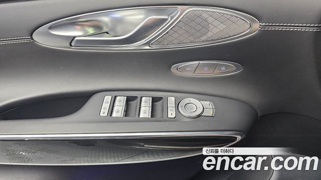 Genesis GV70 2.5T Gasoline 2WD 2023 — фото 13