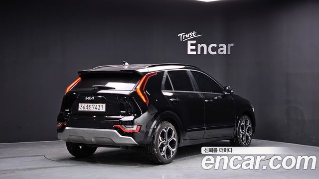 Kia Niro Prestige 2022 — фото 2