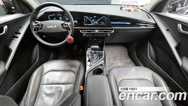 Kia Niro Prestige 2022 — фото 7