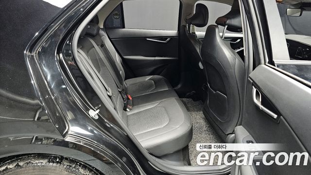 Kia Niro Prestige 2022 — фото 12