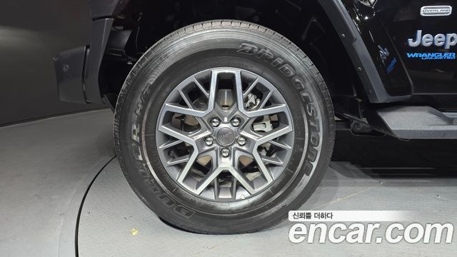 Jeep Wrangler (JL) 2.0 Overland Power Top 4Door 4xe 2022 — фото 5