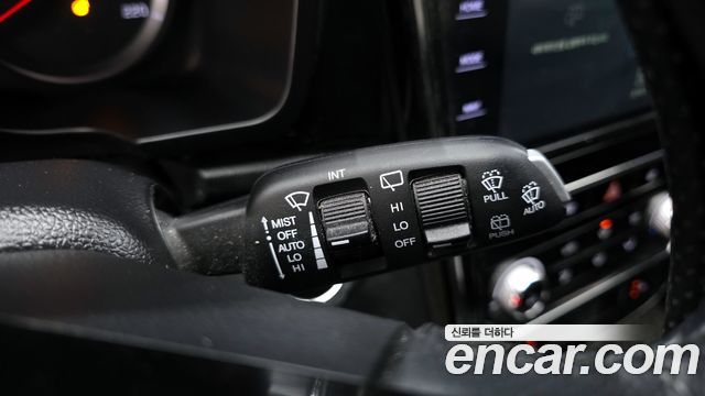 KG Mobility (SsangYong) Very New Tivoli Gasoline 1.5 2WD V3 2022 — фото 19