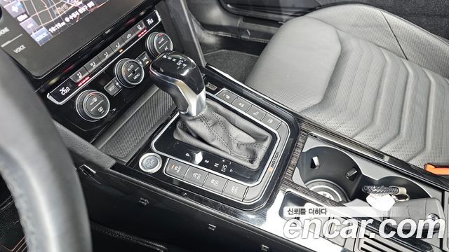 Volkswagen Arteon 2.0 TDI Presige 4Motion 2020 — фото 9