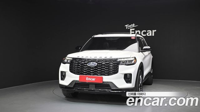 Ford Explorer (VI) 2.3 ST-Line 4WD 2025 — фото 3