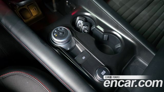 Ford Explorer (VI) 2.3 ST-Line 4WD 2025 — фото 9