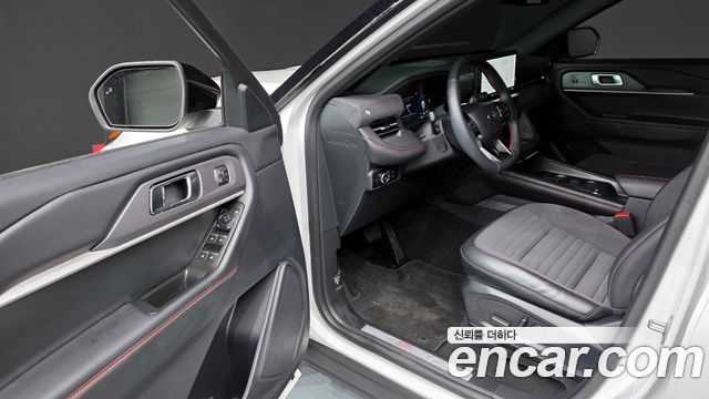Ford Explorer (VI) 2.3 ST-Line 4WD 2025 — фото 10