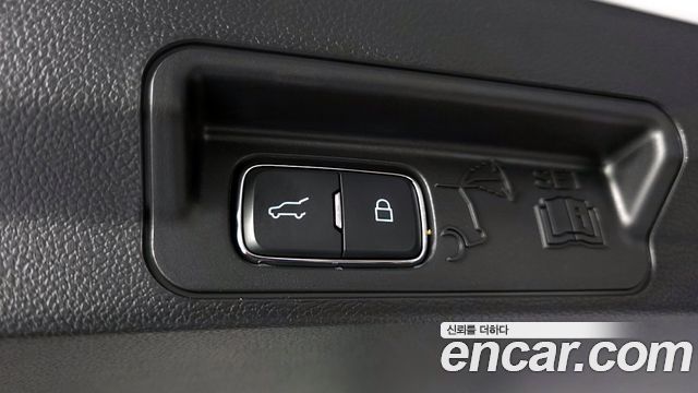 Ford Explorer (VI) 2.3 ST-Line 4WD 2025 — фото 21