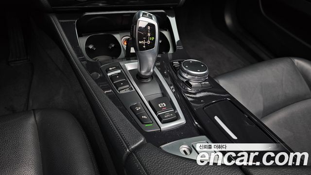BMW 5 Series (F10) 520d xDrive 2015 — фото 9
