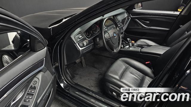 BMW 5 Series (F10) 520d xDrive 2015 — фото 11