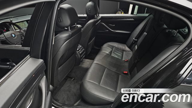 BMW 5 Series (F10) 520d xDrive 2015 — фото 12