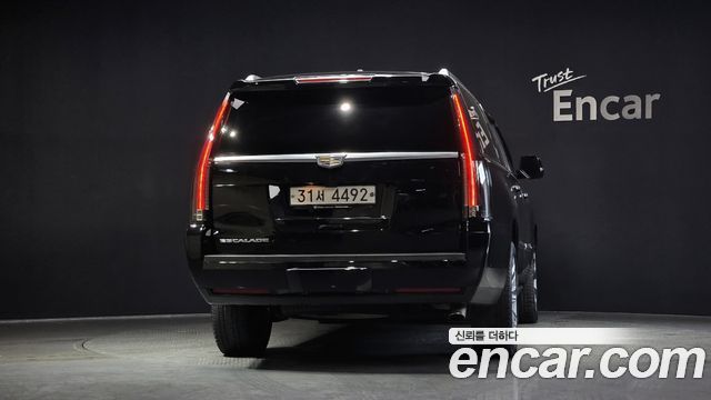 Cadillac Escalade 6.2 ESV 4th 2019 — фото 4