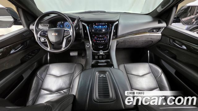 Cadillac Escalade 6.2 ESV 4th 2019 — фото 7