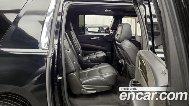 Cadillac Escalade 6.2 ESV 4th 2019 — фото 12