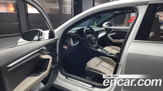 Audi A3 (8Y) 40 TFSI Premium 2024 — фото 10