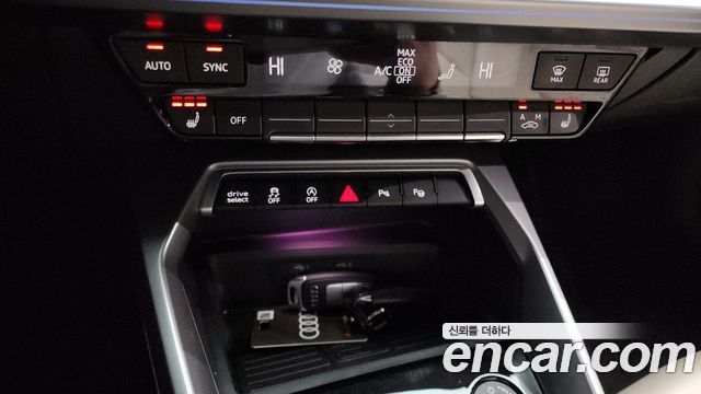 Audi A3 (8Y) 40 TFSI Premium 2024 — фото 18