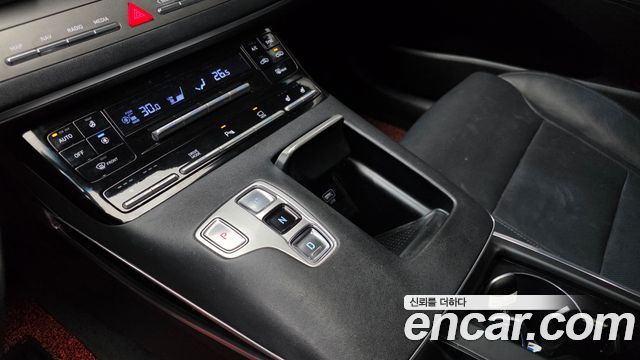 Hyundai Grandeur (IG) 2.5 Premium Choice 2021 — фото 9