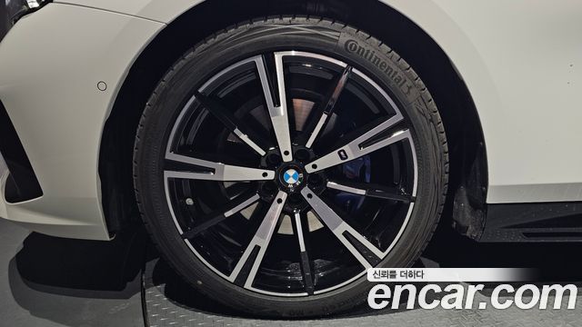 BMW 5 Series (G60) 530i xDrive M Sport 2025 — фото 5