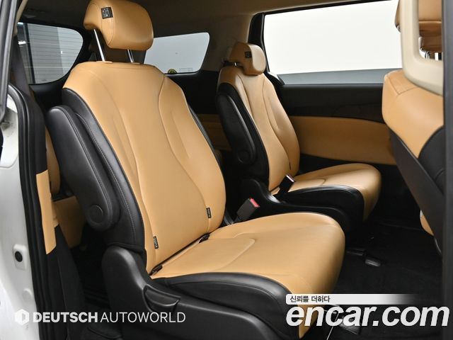 Kia Carnival (IV) Diesel 9-Seater Prestige 2023 — фото 16