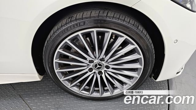 Mercedes-Benz C-Class (W206) C300 AMG Line 2022 — фото 5
