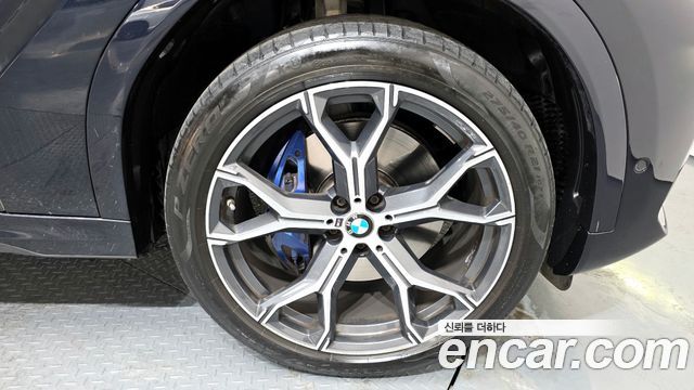 BMW X6 (G06) xDrive40i M Sport 2021 — фото 5