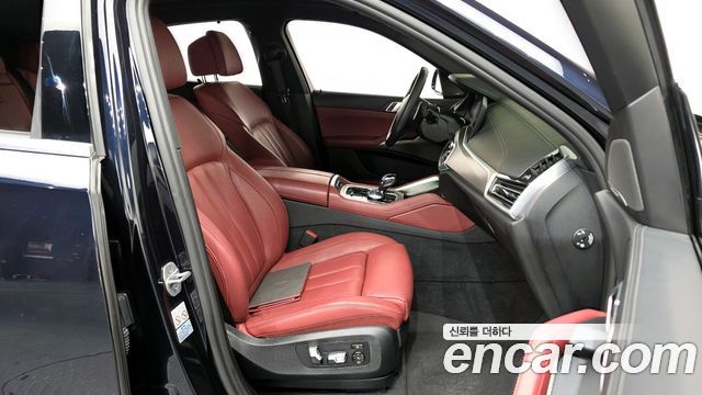 BMW X6 (G06) xDrive40i M Sport 2021 — фото 11
