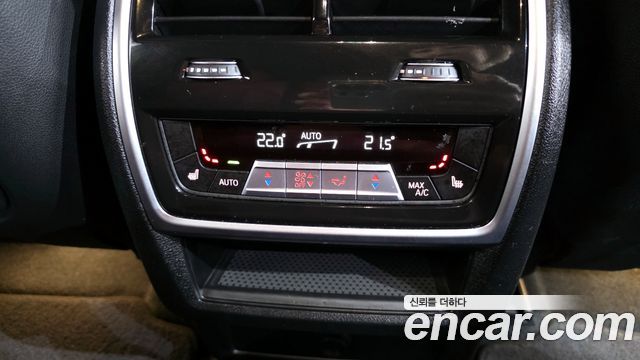 BMW X6 (G06) xDrive40i M Sport 2021 — фото 19