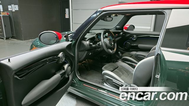 MINI Cooper S JCW 3rd Generation 2022 — фото 15