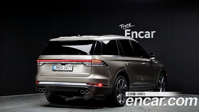 Lincoln Aviator (II) 3.0 Reserve  AWD 2021 — фото 2
