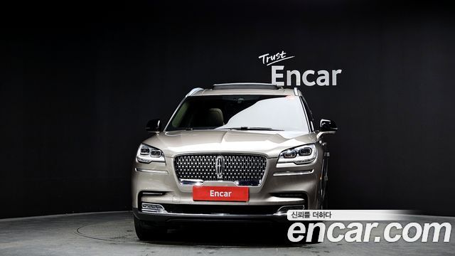 Lincoln Aviator (II) 3.0 Reserve  AWD 2021 — фото 3