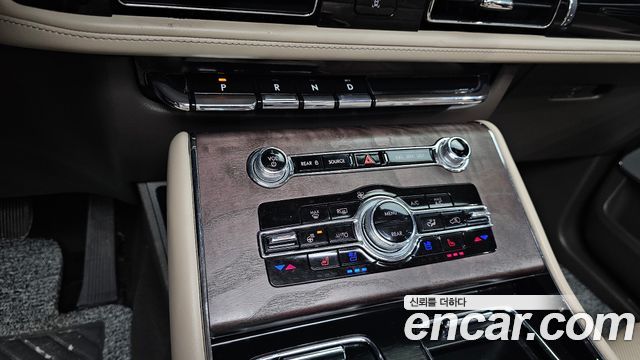 Lincoln Aviator (II) 3.0 Reserve  AWD 2021 — фото 9