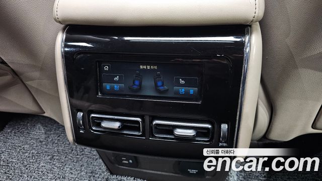 Lincoln Aviator (II) 3.0 Reserve  AWD 2021 — фото 19