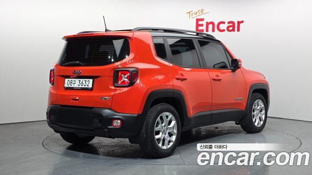 Jeep Renegade 2.4 Longitude High 2018 — фото 2