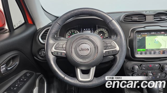 Jeep Renegade 2.4 Longitude High 2018 — фото 18