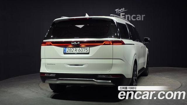 Kia Carnival (IV) Diesel 7-Seater Signature 2023 — фото 4