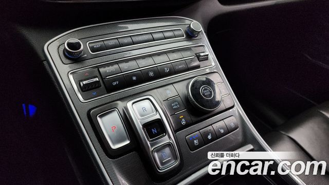 Hyundai Santa Fe Diesel 2.2 2WD Prestige 2021 — фото 9