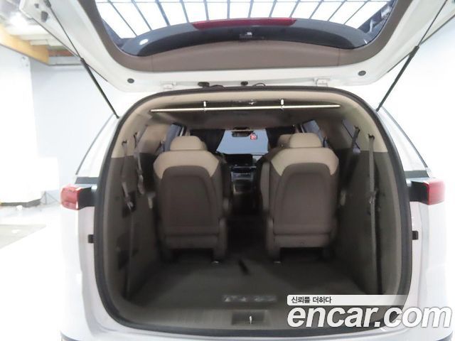Kia Carnival (IV) Diesel 9-Seater Prestige 2023 — фото 23