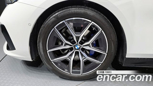 BMW 5 Series (G60) 520i M Sport 2025 — фото 5