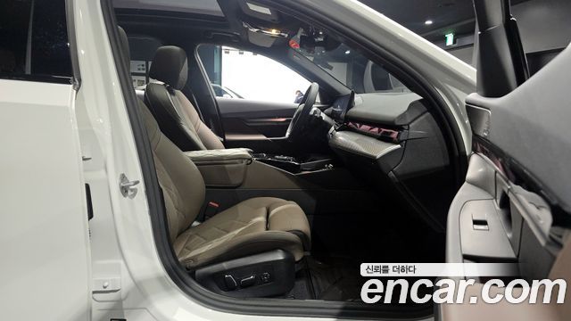 BMW 5 Series (G60) 520i M Sport 2025 — фото 15